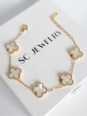 Clover Bracelet Mother of Pearl Four Leaf Jewelry